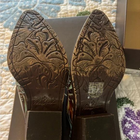 Floral Embossed Leather Mules - Picture 3 of 4